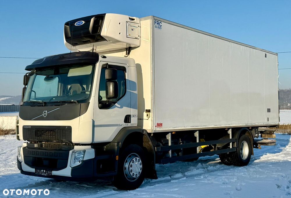 Volvo FE 320 / CHŁODNIA / WINDA / 18 EUROPALET / AUTOMAT / CARRIER 1150 / 2017 ROK / NISKI PRZEBIEG