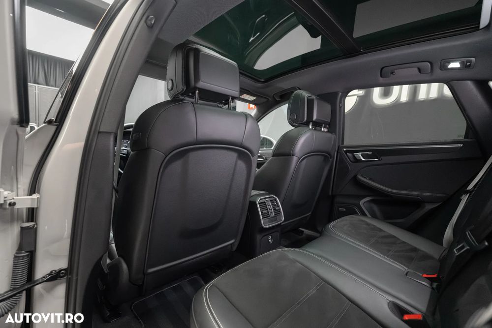 Porsche Macan GTS - 28