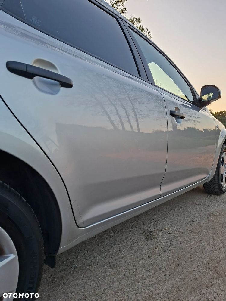 Kia Ceed - 6