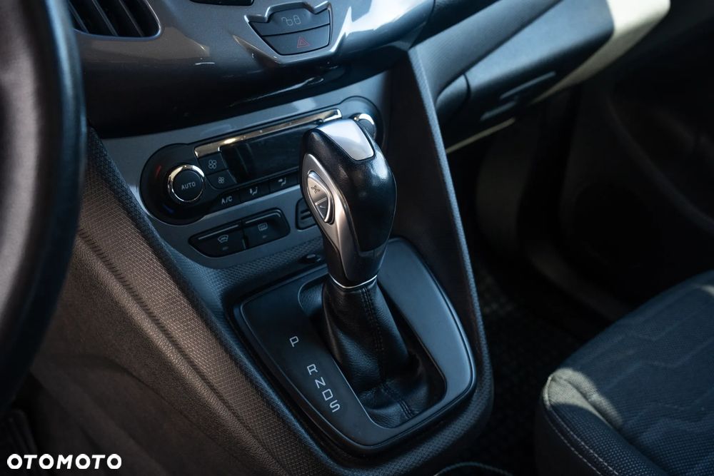 Ford Tourneo Connect - 11