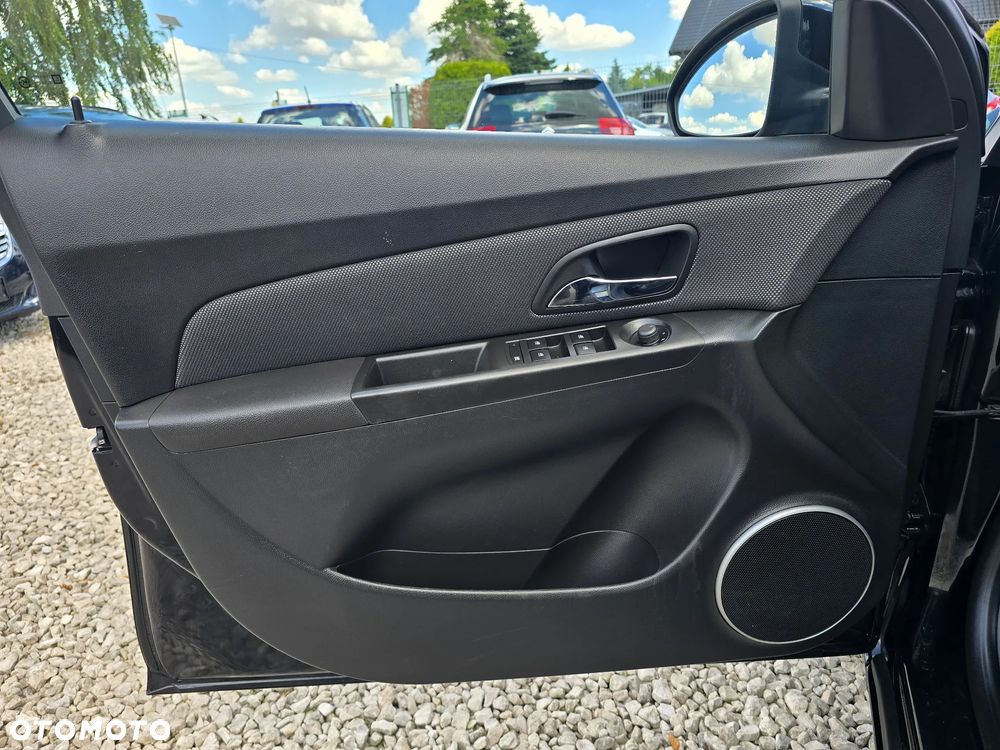 Chevrolet Cruze 1.6 - 13