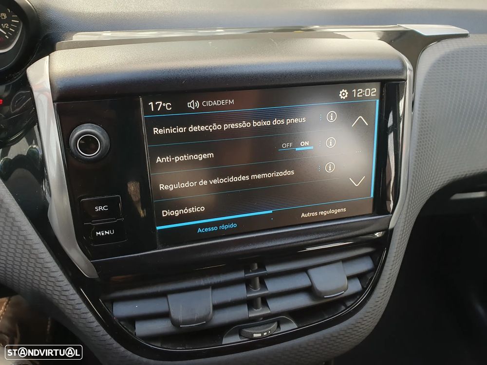 Peugeot 2008 1.6 BlueHDi Style - 21