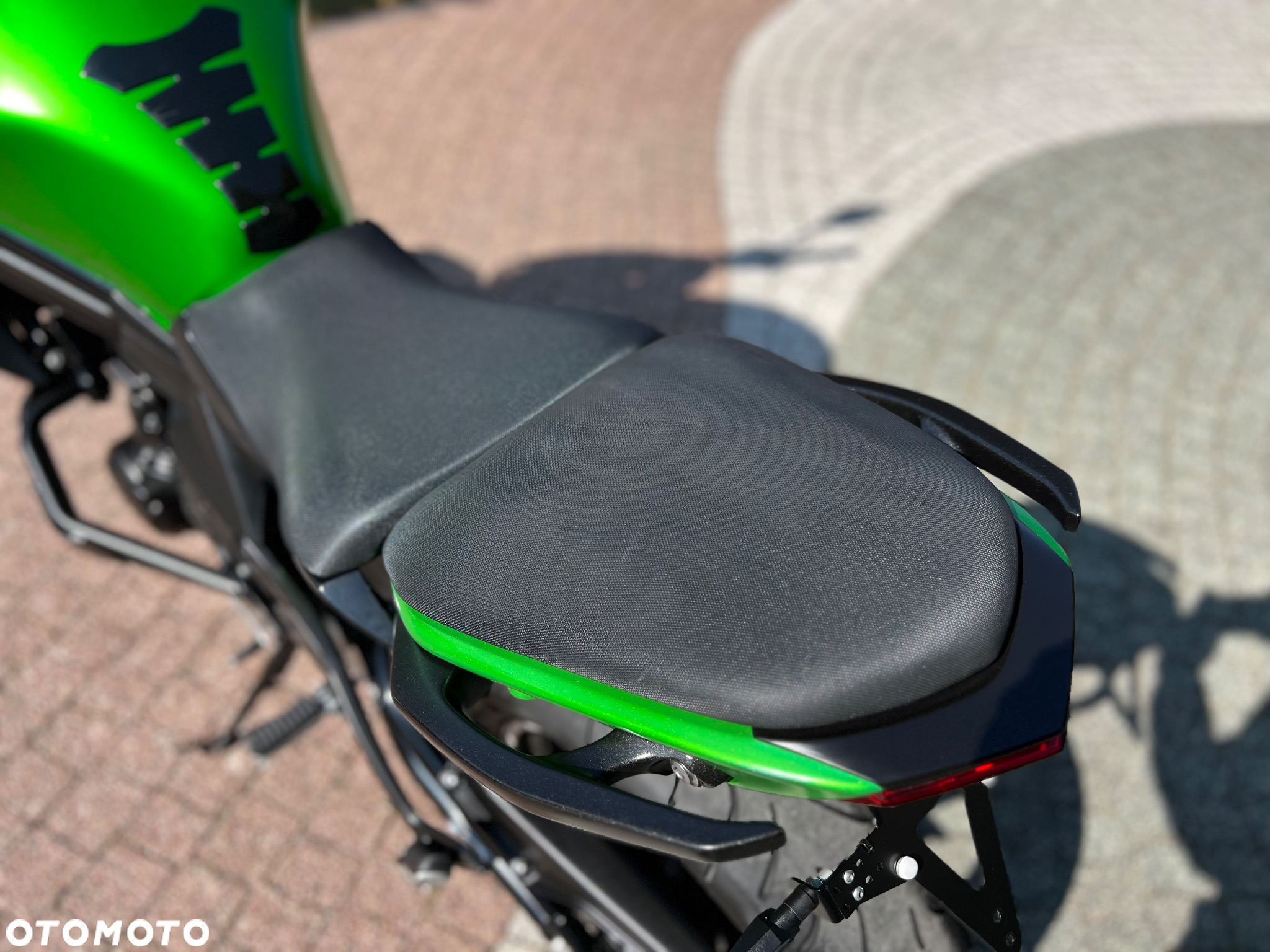 Kawasaki ER - 21