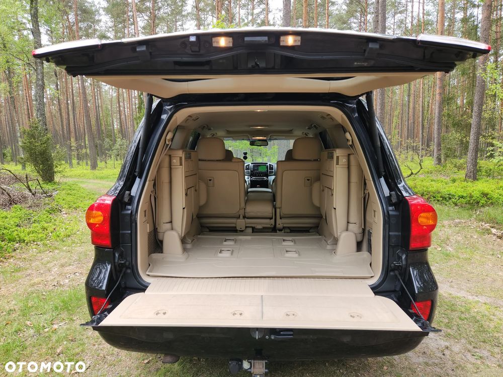 Toyota Land Cruiser - 9