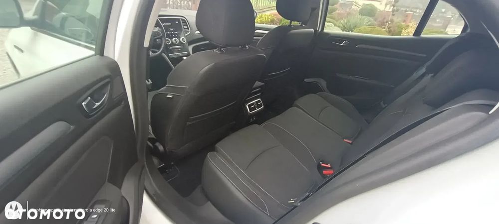 Renault Megane 1.5 Blue dCi GT Line EDC - 11