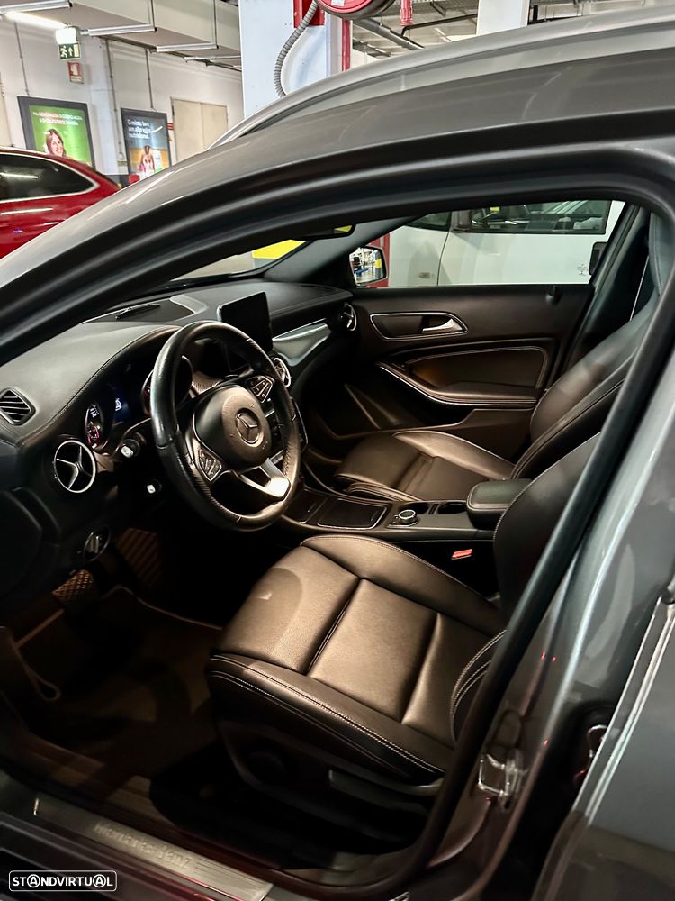 Mercedes-Benz GLA 220 d - 12