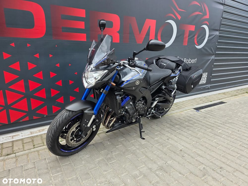 Yamaha FZ8 - 4
