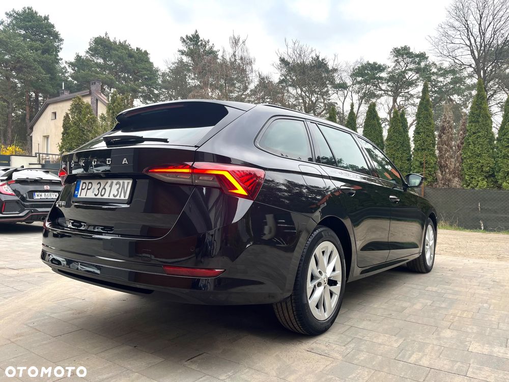 Skoda Octavia 2.0 TDI Style DSG - 8