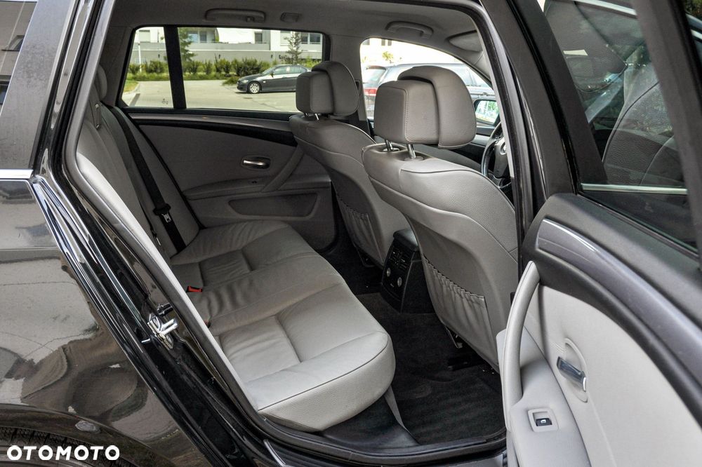 BMW Seria 5 - 12