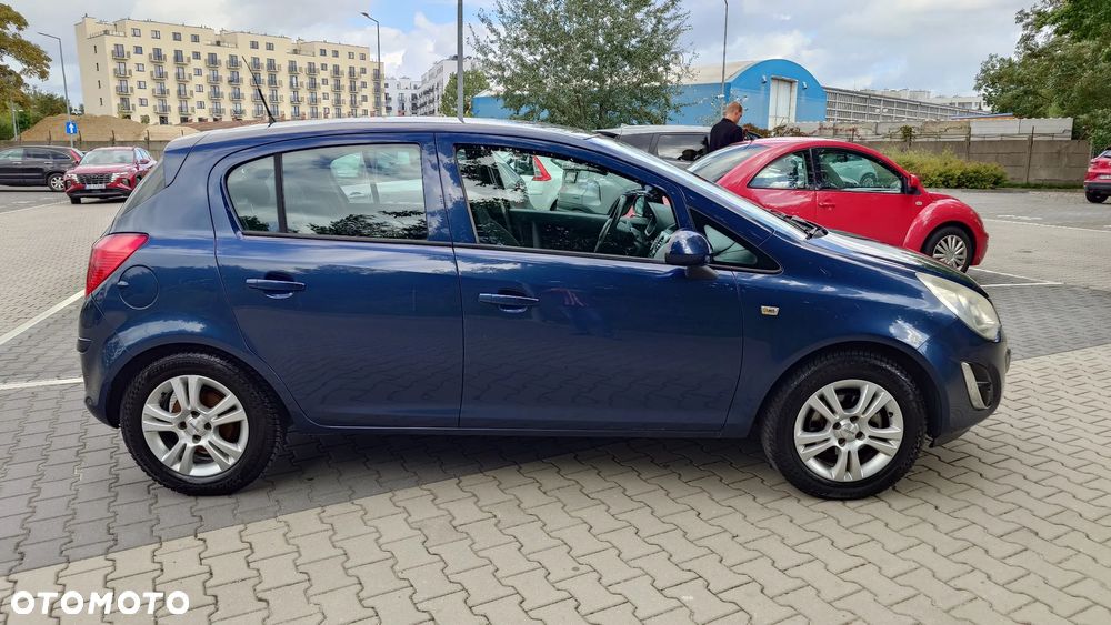Opel Corsa 1.2 16V Enjoy - 4