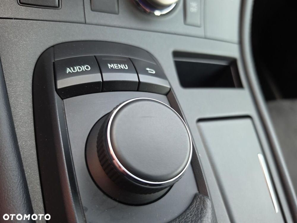 Lexus CT 200h Elegance - 25