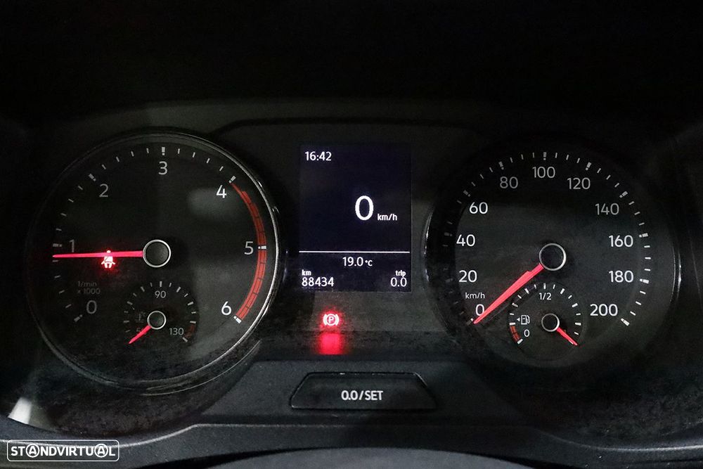 VW crafter 35 2.0 tdi l3h3 médio ta - 10