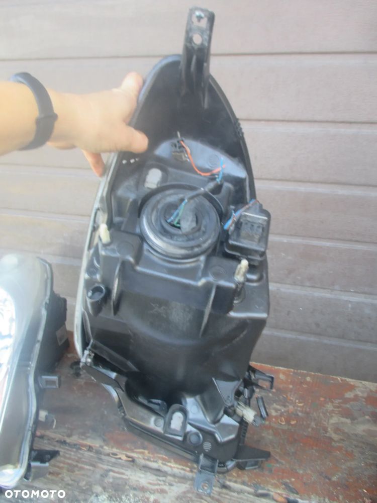 Lampa LEWA  Nissan Note E11 Valeo Europa - 2