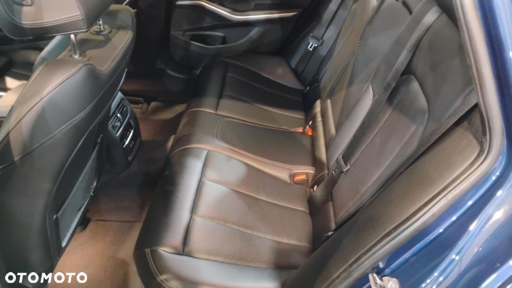 BMW Seria 3 320d Advantage - 14