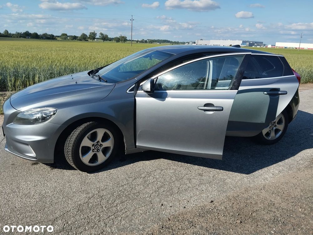 Volvo V40 D4 Drive-E R-Design Kinetic - 13