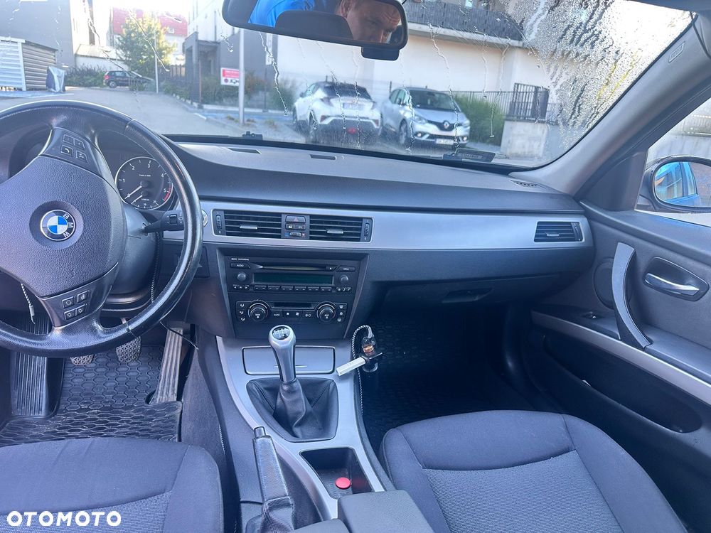 BMW Seria 3 320d - 17
