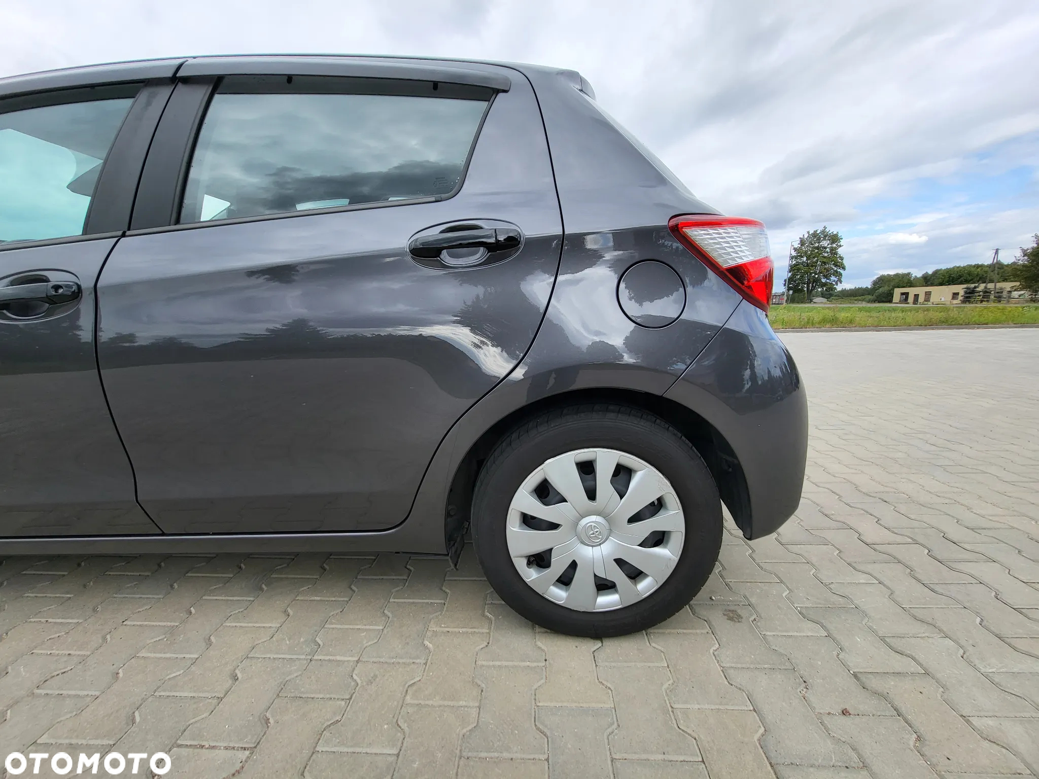 Toyota Yaris - 8
