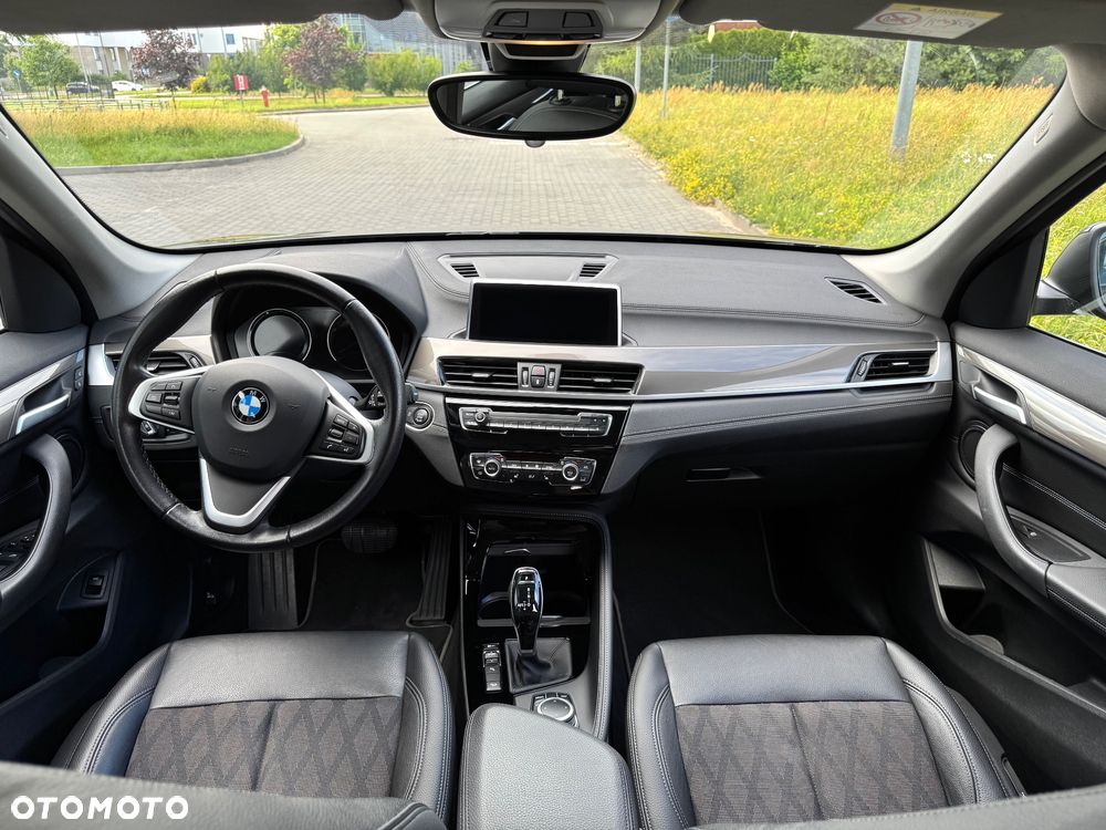 BMW X1 xDrive18d - 15