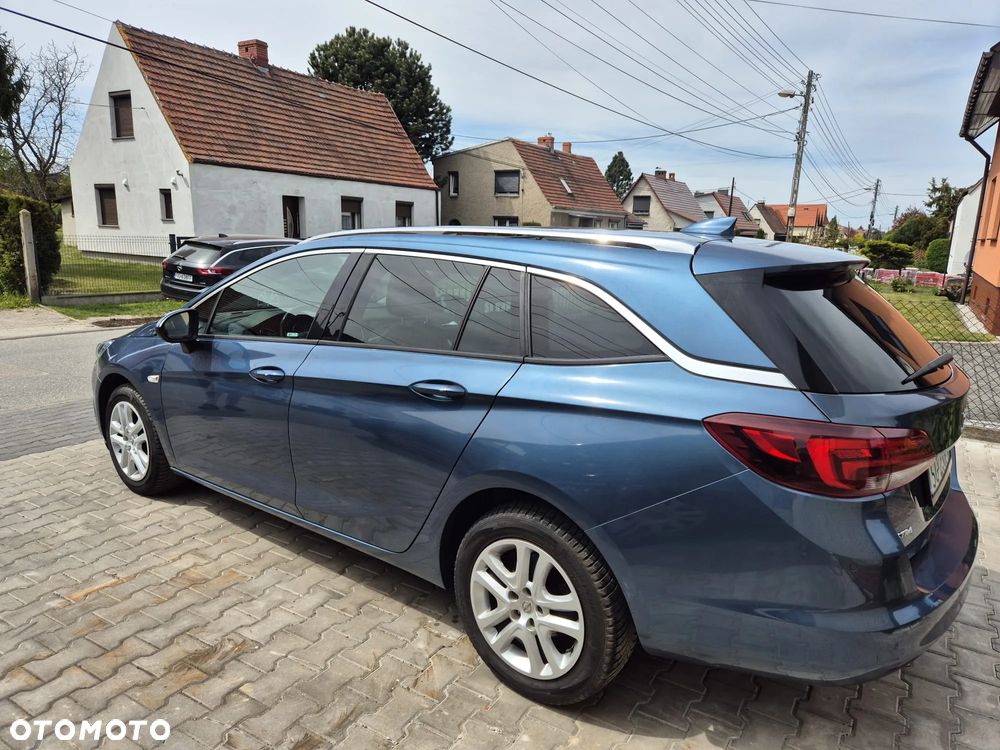 Opel Astra - 2