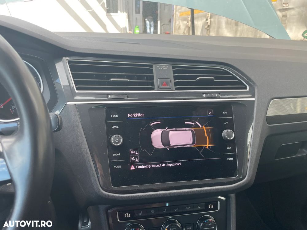 Volkswagen Tiguan - 4