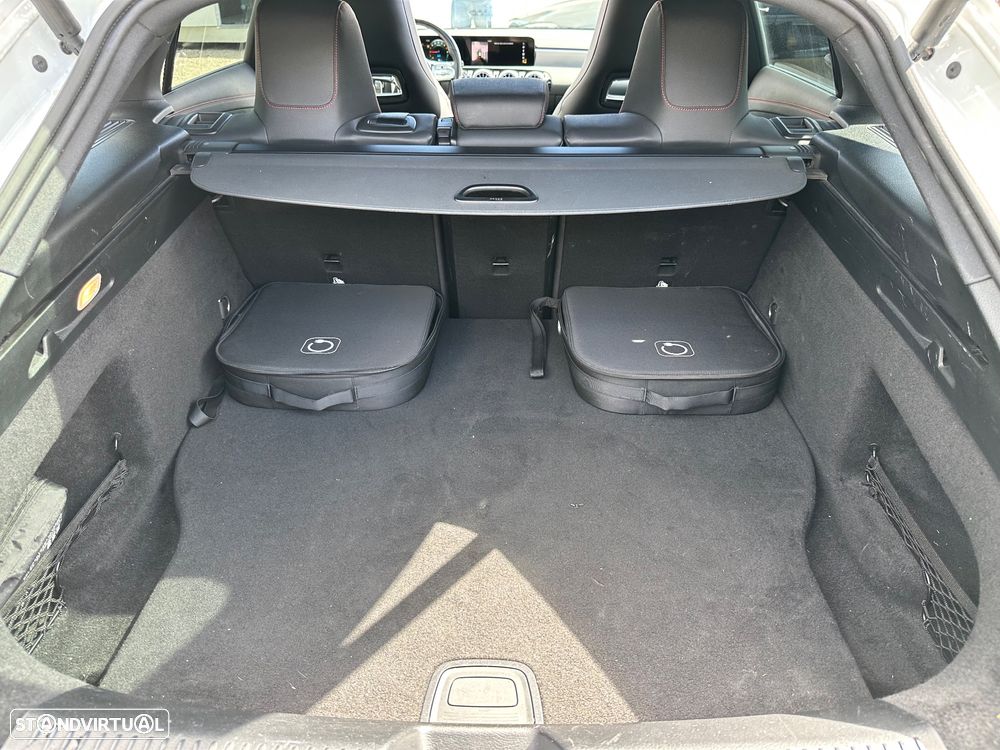 Mercedes-Benz CLA 250 e 8G-DCT AMG Line Advanced Plus - 59