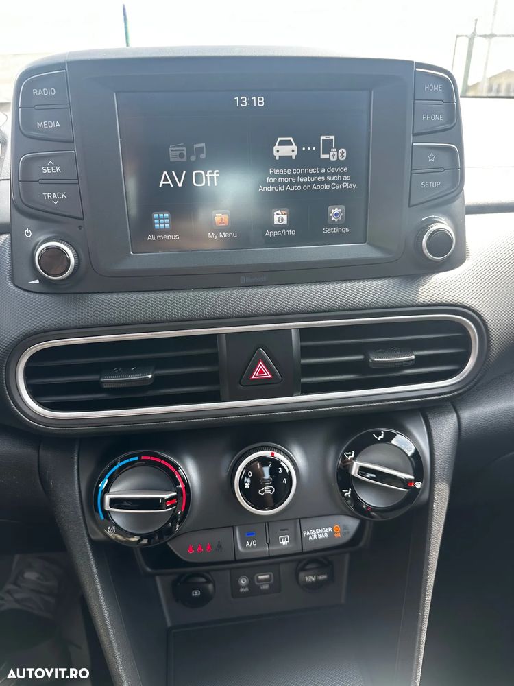 Hyundai KONA - 14