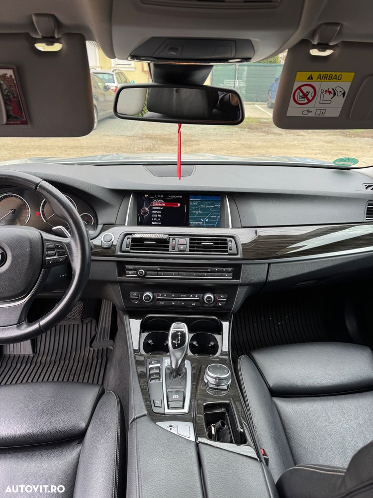 BMW Seria 5 525d Sport-Aut. Luxury Line - 6