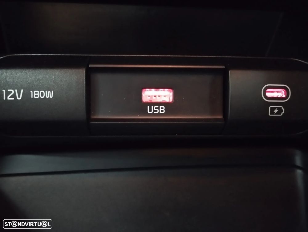 Kia XCeed 1.0 T-GDI Dynamic - 32