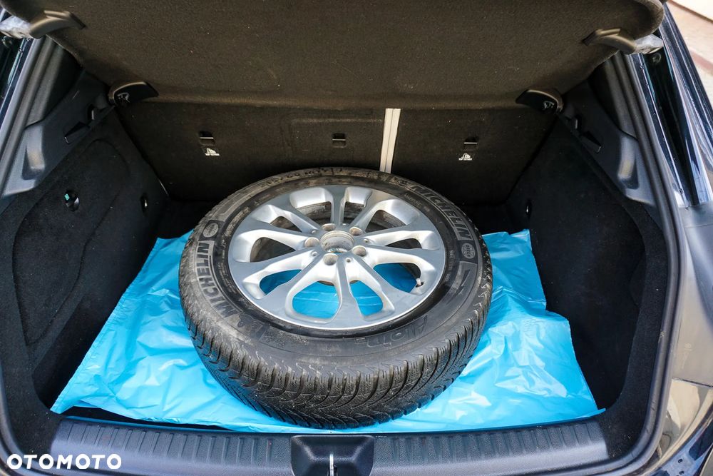 Mercedes-Benz GLA 200 Activity Edition - 8