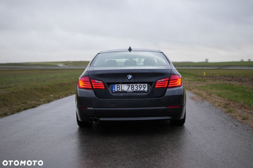 BMW Seria 5 520d Touring - 16