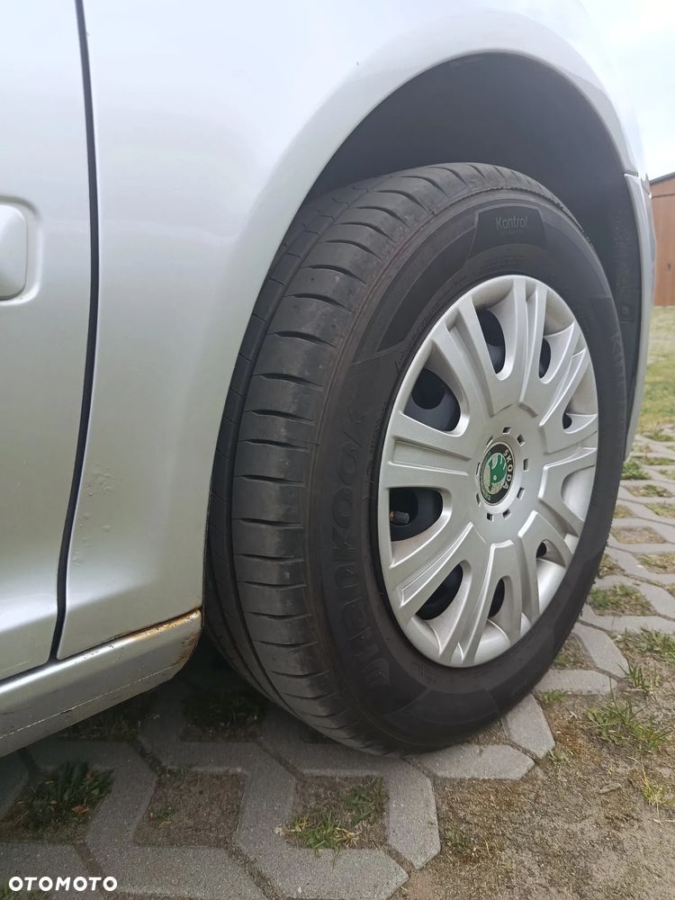 Skoda Octavia 1.6 Ambition - 12
