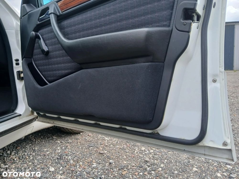 Mercedes-Benz W124 (1984-1993) - 20