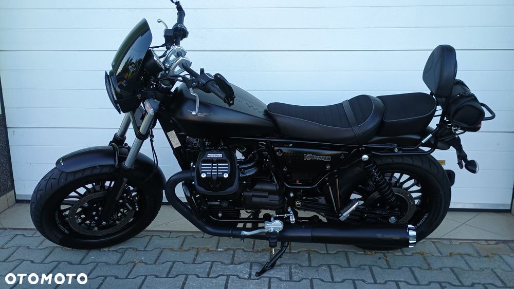 Moto Guzzi V9