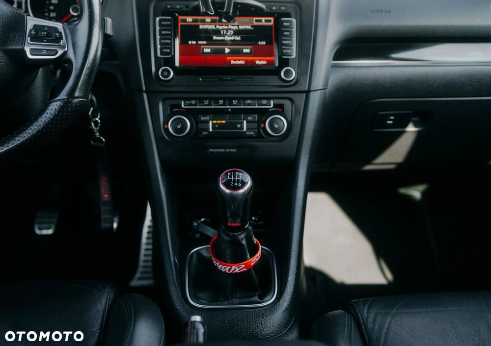 Volkswagen Golf VI 2.0 TSI GTI - 14