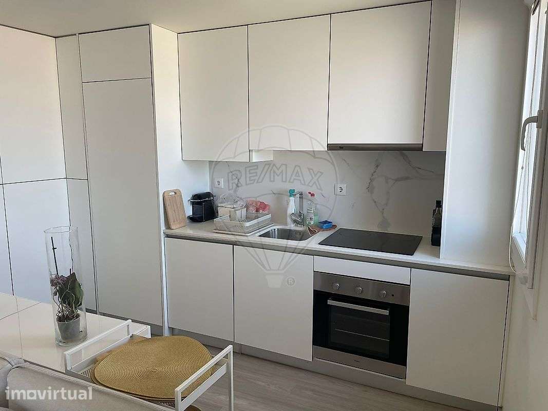 Apartamento T1 para arrendamento - Grande imagem: 2/14