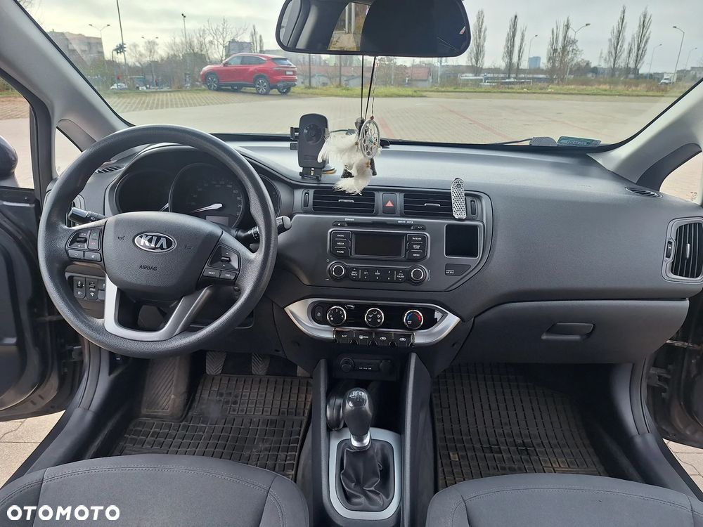 Kia Rio 1.4 M (klm) - 10