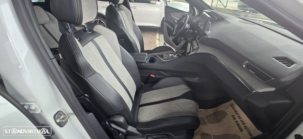 Peugeot 3008 1.6 Hybrid GT e-EAT8 - 31