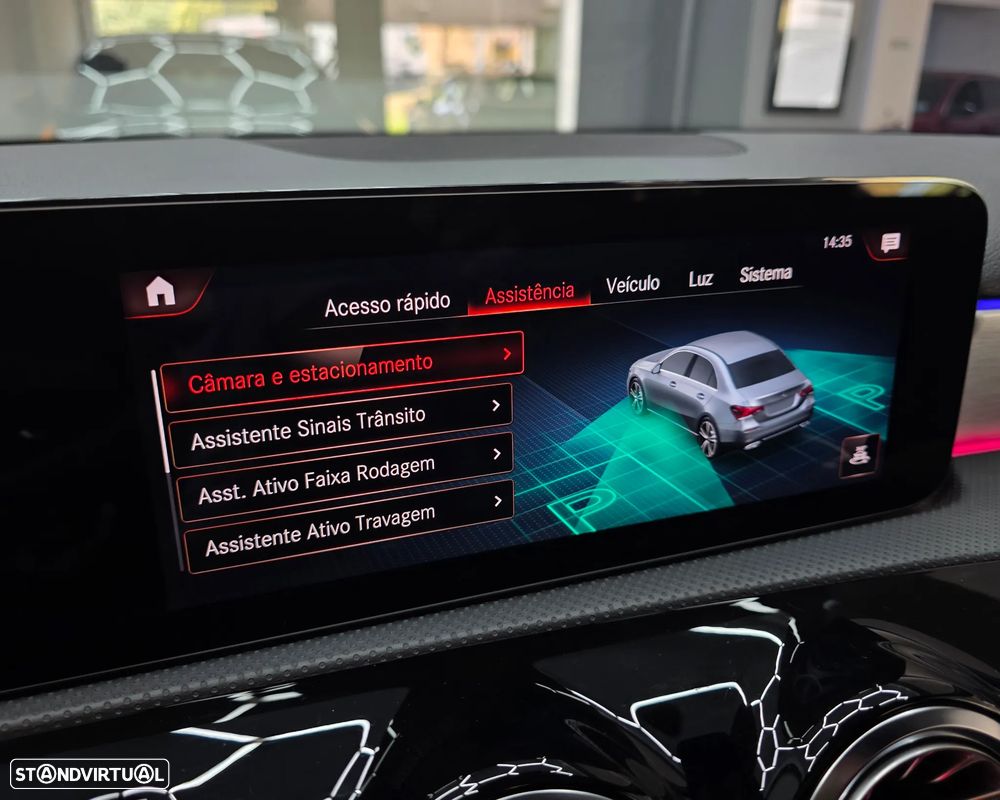 Mercedes-Benz A 250 Limousine e 8G-DCT AMG Line - 30