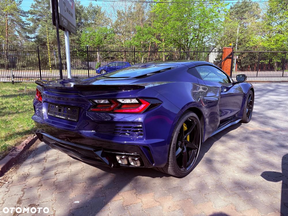 Chevrolet Corvette - 7