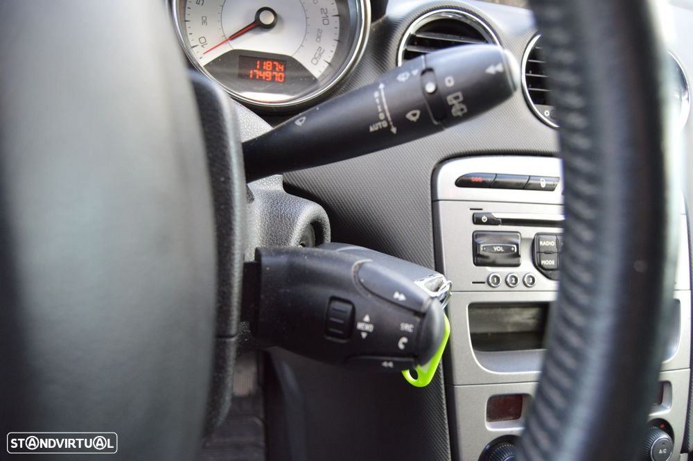 Peugeot 308 1.6 HDi Active - 30