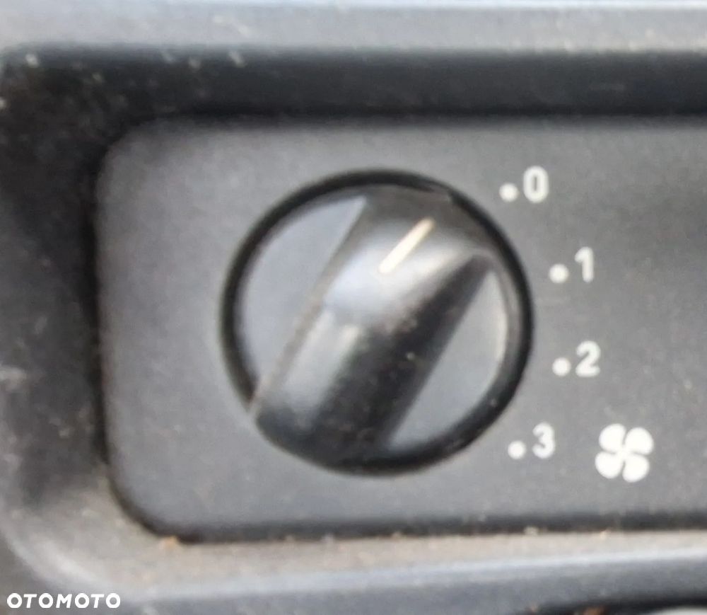 LIGIER NOVA PRZEŁĄCZNIK NAWIEWU WENTYLATORA - 1