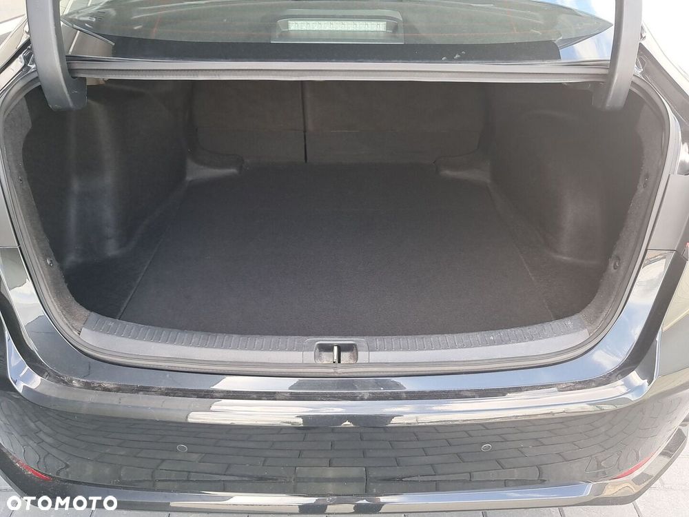 Toyota Corolla 1.8 Hybrid Active - 23