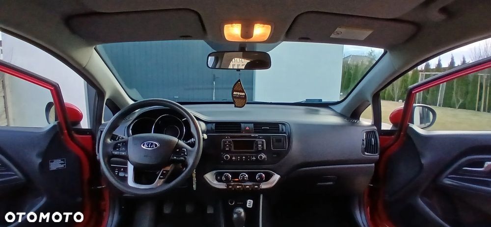 Kia Rio 1.4 crdi L - 21