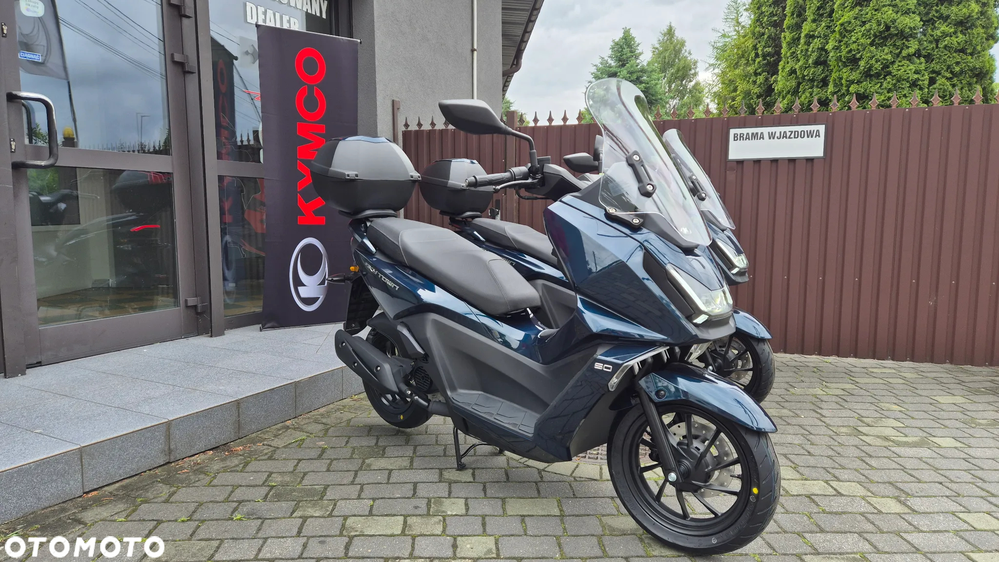 Kymco Skytown - 4