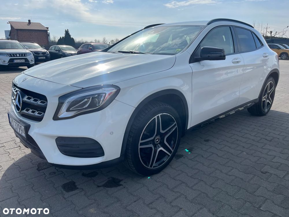 Mercedes-Benz GLA 200 7G-DCT AMG Line - 4