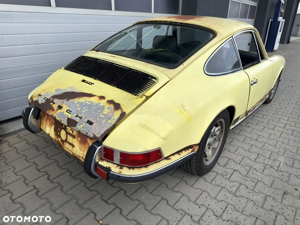 Porsche 911 - 12