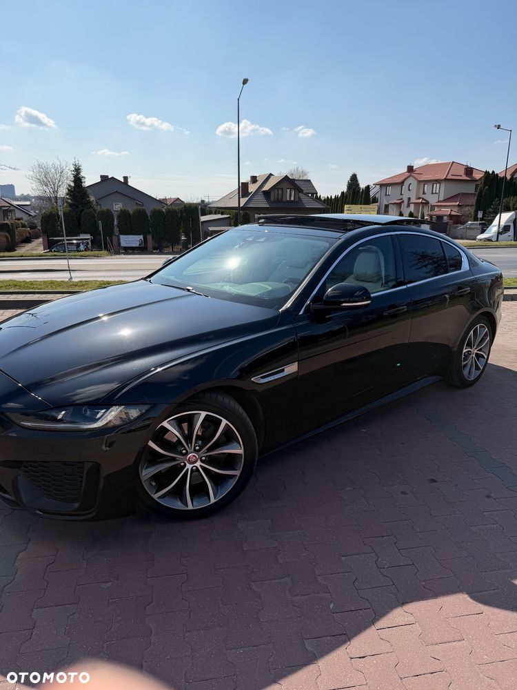 Jaguar XE 2.0 D180 R-Dynamic S - 5