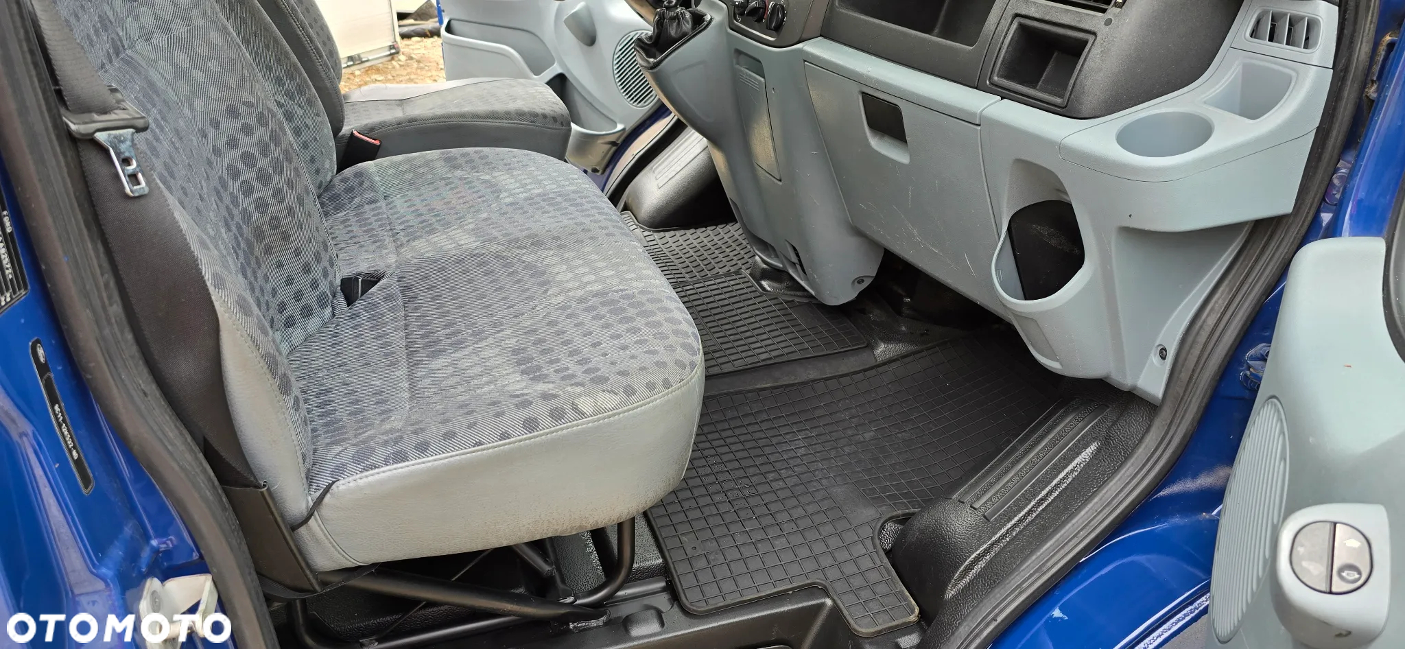 Ford Transit - 9