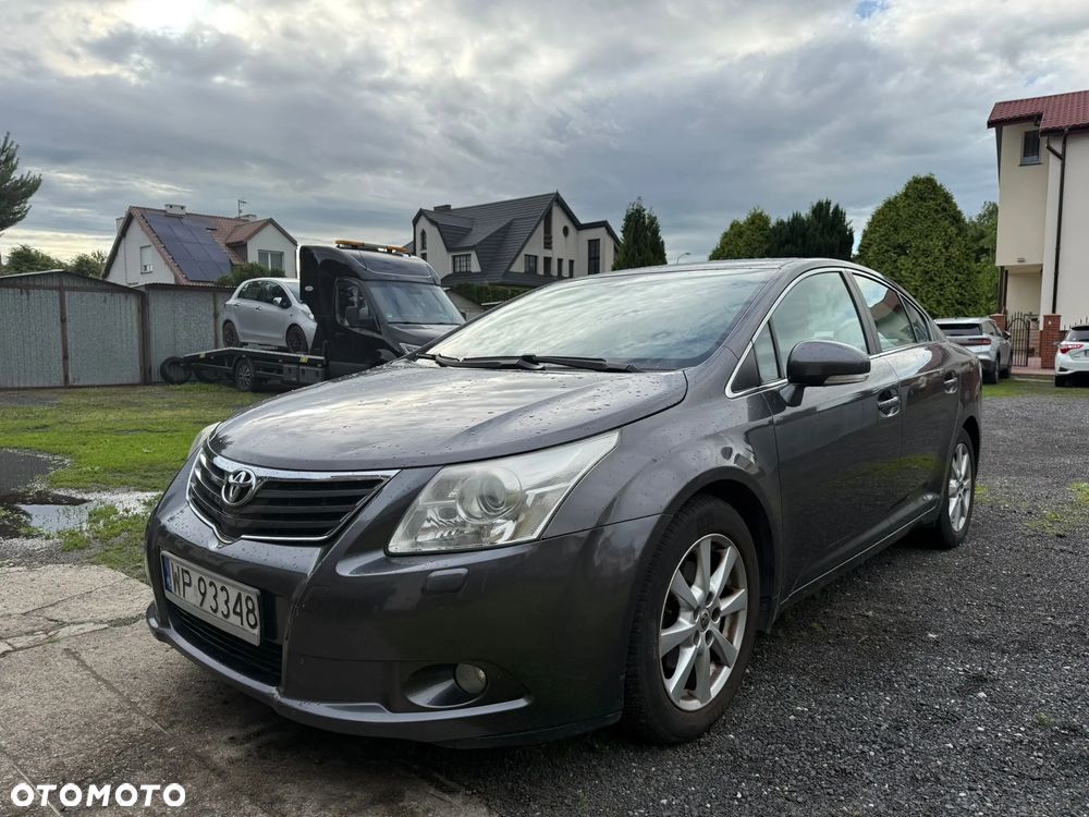 Toyota Avensis 1.8 Style - 1