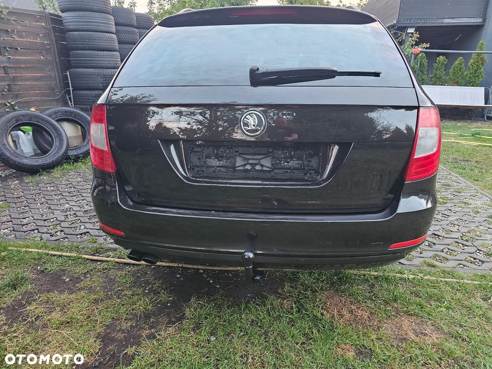 Skoda Superb 2.0 TDI Exclusive - 4
